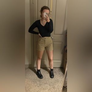 ✨4/$10 4 items for $10✨Khaki Corduroy Shorts